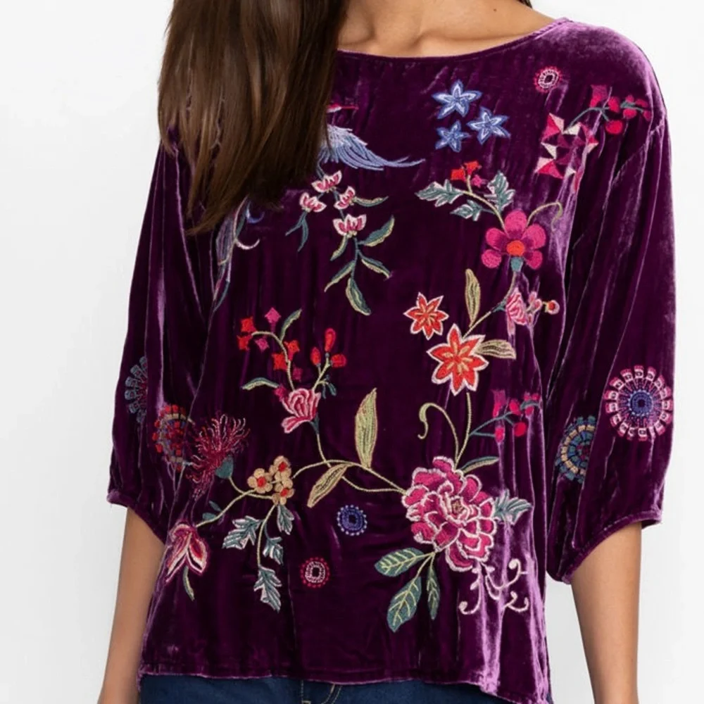 Johnny Was Nikkola heavily embroidered Purple Velvet Boatneck Blouse NWT